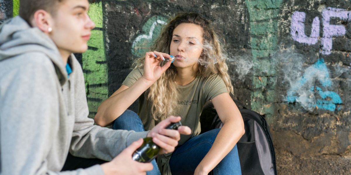 Crossfading:ΓÇ»The Dangers of BeingΓÇ» DrunkΓÇ» andΓÇ» High