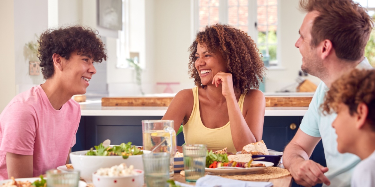 Family Meals Linked to Lower Teen Drug Risk